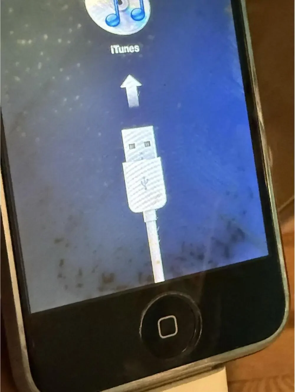 Apple iphone 1st Generation 8GB iphone 2G ( Not Working ) Read Description